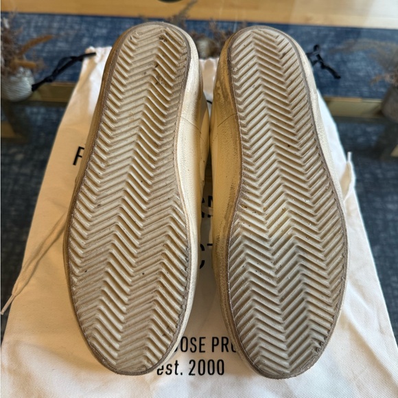 Golden Goose Women's Mid Star with star in light gray suede and gold flash (38) - Picture 7 of 9